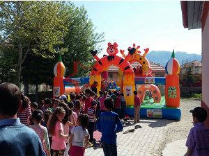 Şişme Oyun Parkı Dev